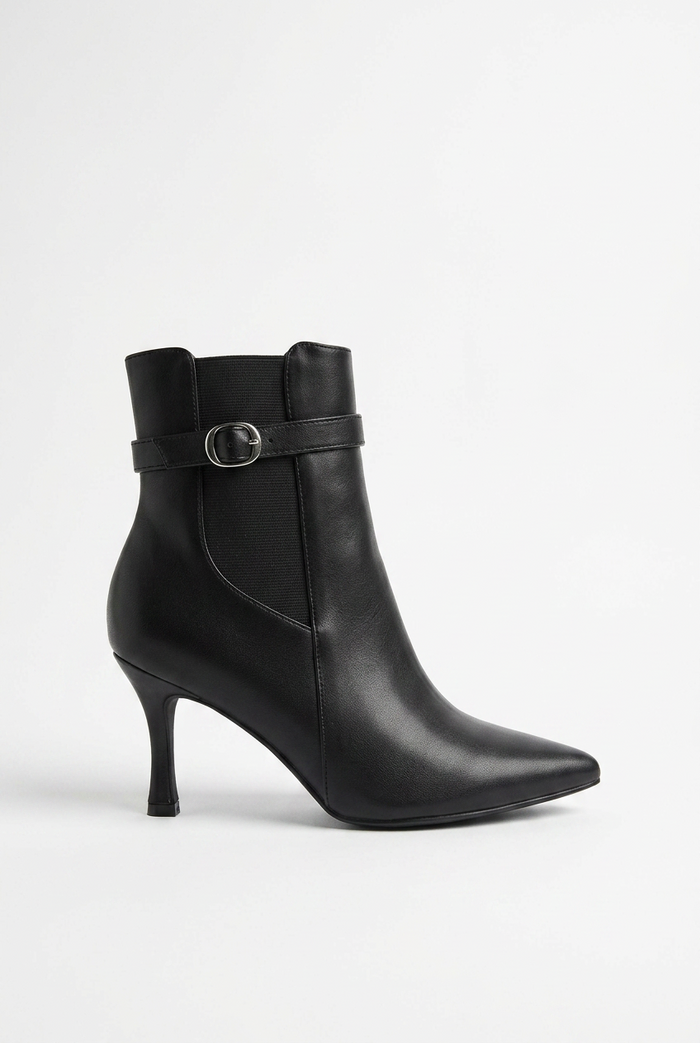 BOTIN PUNTUDO CORREA